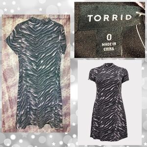 Torrid brand Dark Grey & Pink Zebra Hacci Mock Neck Trapeze Dress Sz 0|Large|12